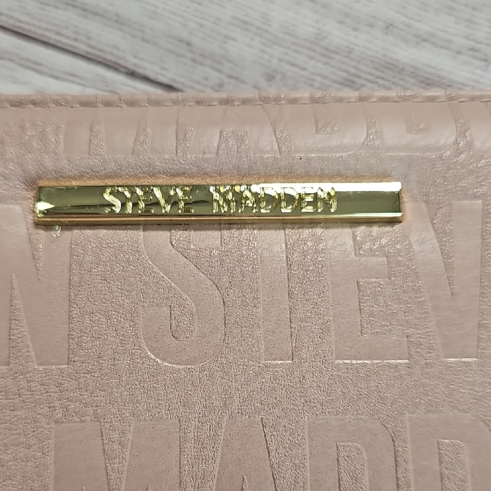 Steve Madden Dusty Pink Wallet Wristlet Textured Leather - Picture 2 of 15